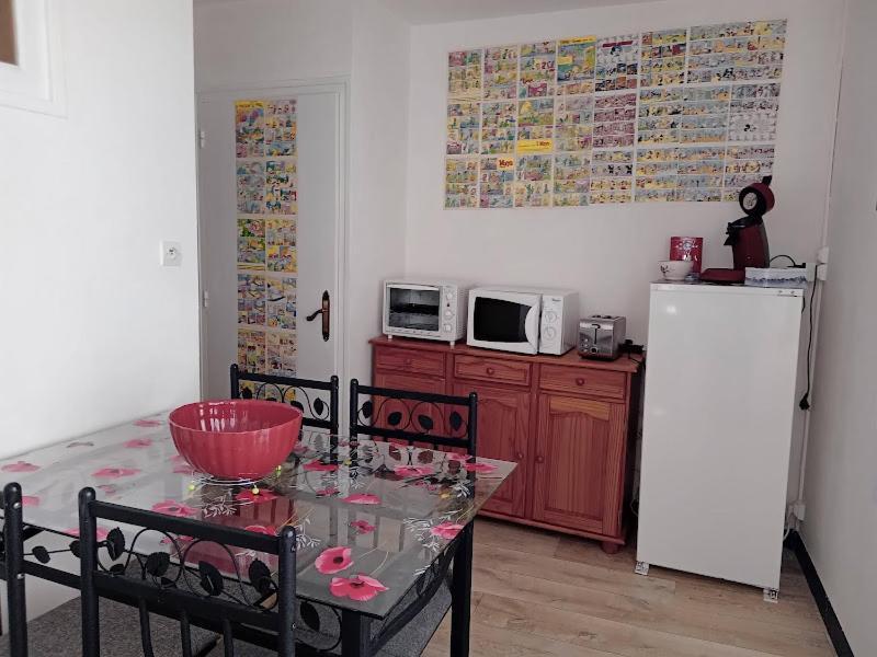 Appartement Le Labyrinthe Du Peintre Bransat Luaran gambar