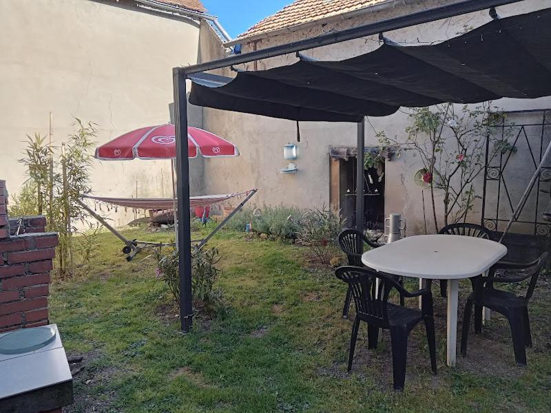 Appartement Le Labyrinthe Du Peintre Bransat Luaran gambar