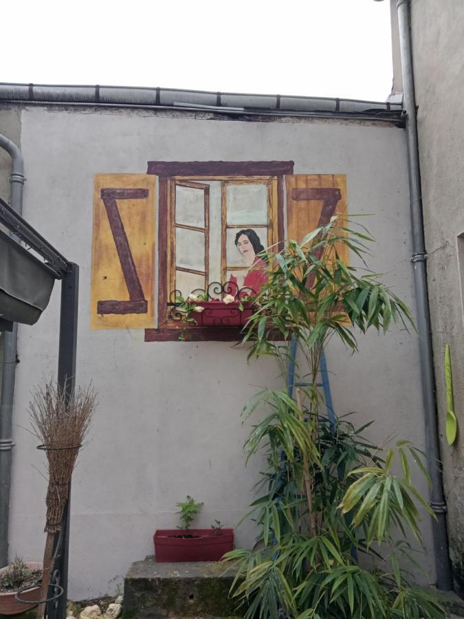 Appartement Le Labyrinthe Du Peintre Bransat Luaran gambar