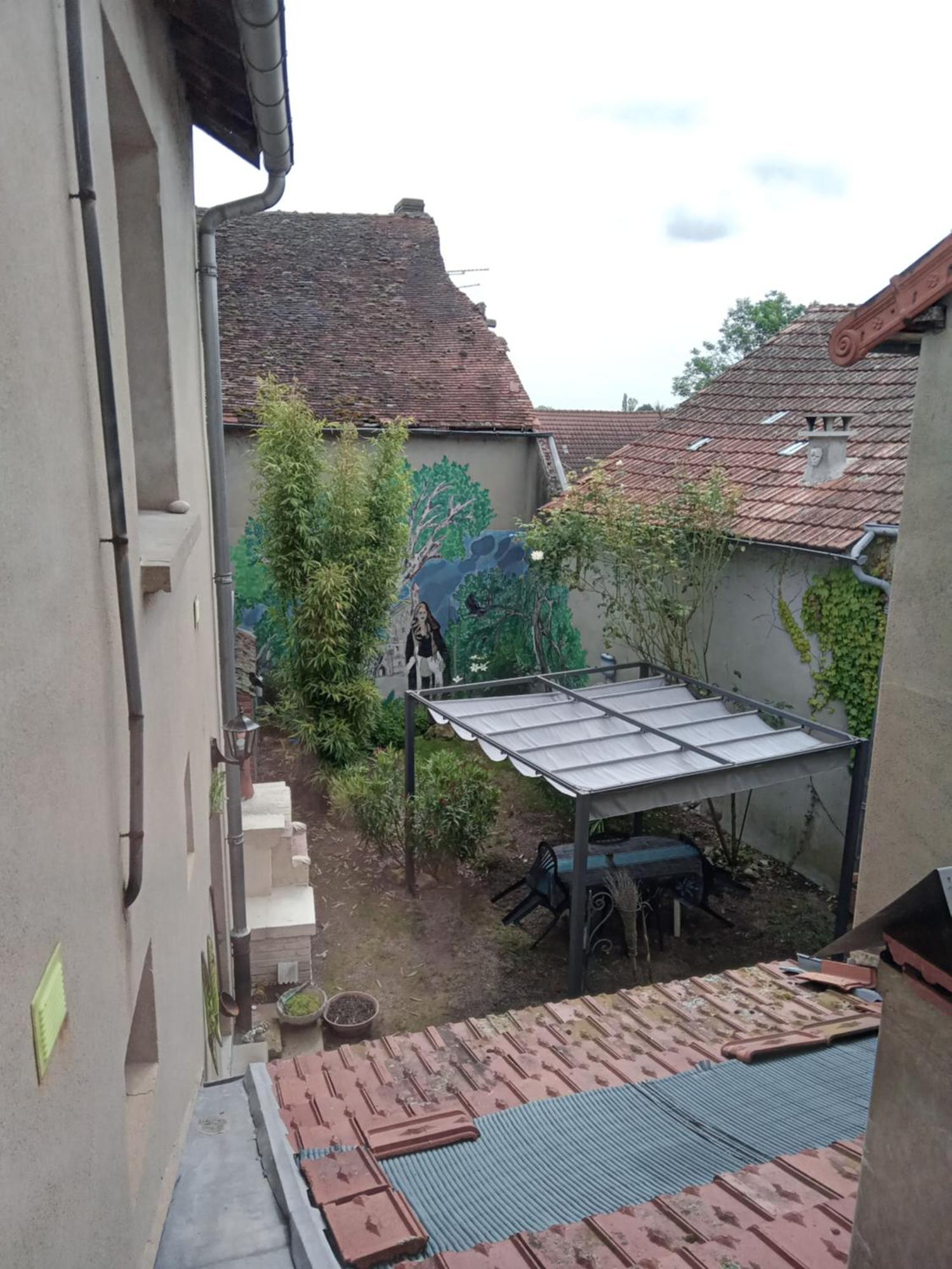 Appartement Le Labyrinthe Du Peintre Bransat Luaran gambar