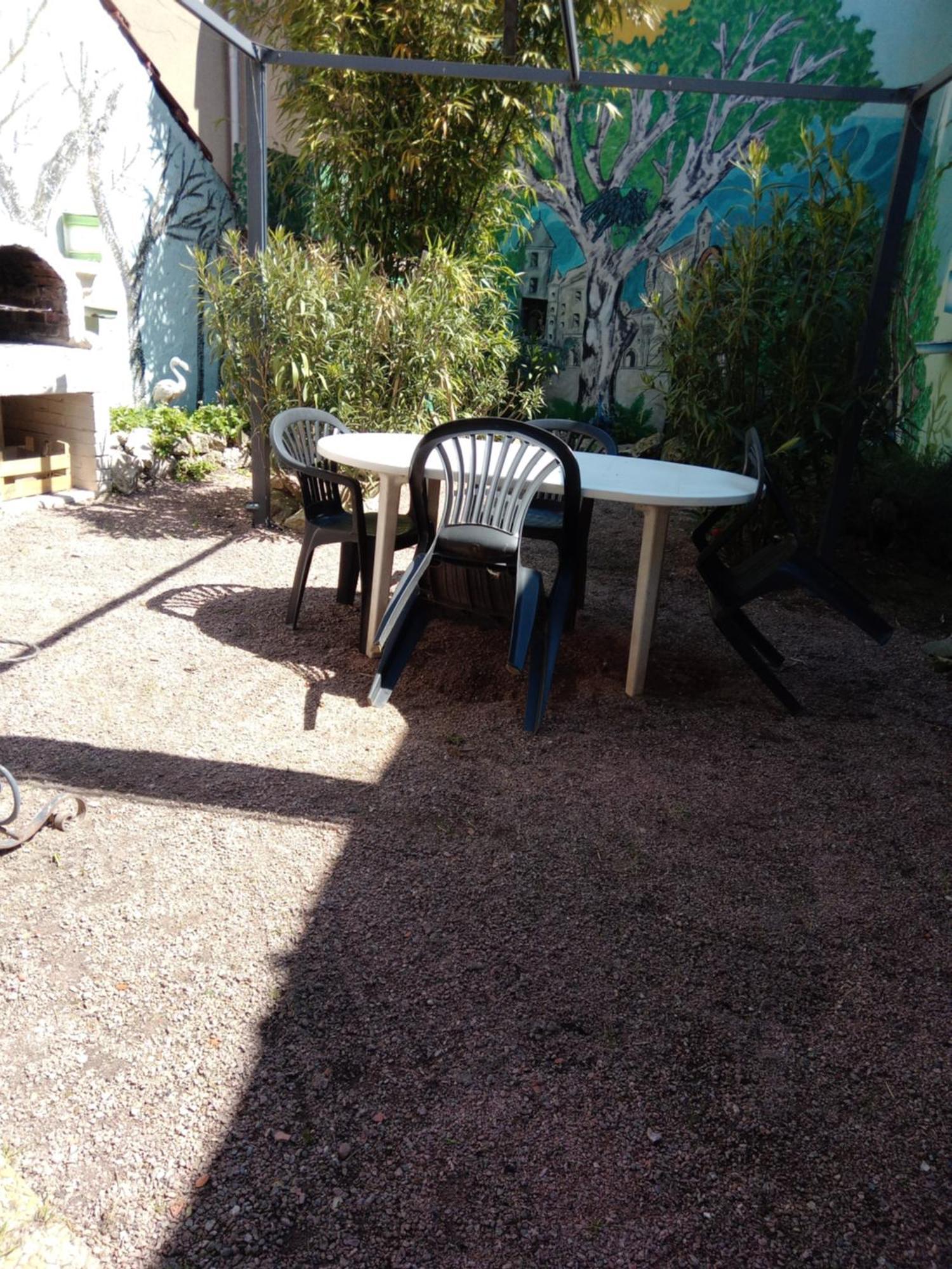 Appartement Le Labyrinthe Du Peintre Bransat Luaran gambar